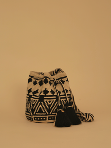 Poblado B Medium Bag | Wayuu bags | Chila Bags