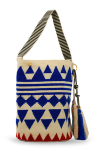 Chila Bags | Flores Camelia Beach Bag
