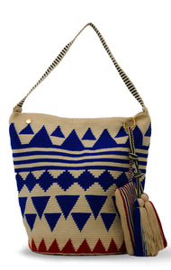 Chila Bags | Flores Camelia Beach Bag