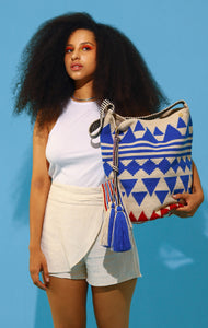 Chila Bags | Flores Camelia Beach Bag